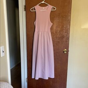 Elegant Lilac Sleeveless Dress